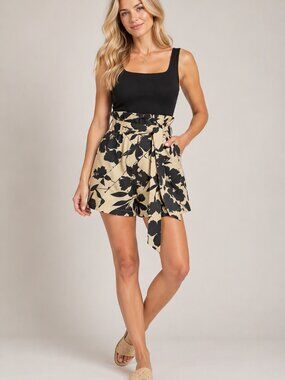 ✨ Adorable 2-Piece Summer Tank Top & Floral Shorts Set! ✨